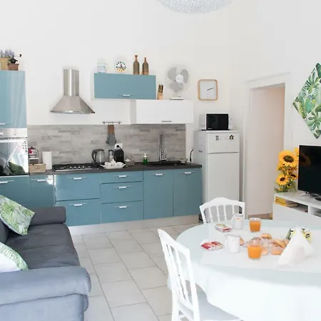 Casa Bianca * ジョヴィナッツォ