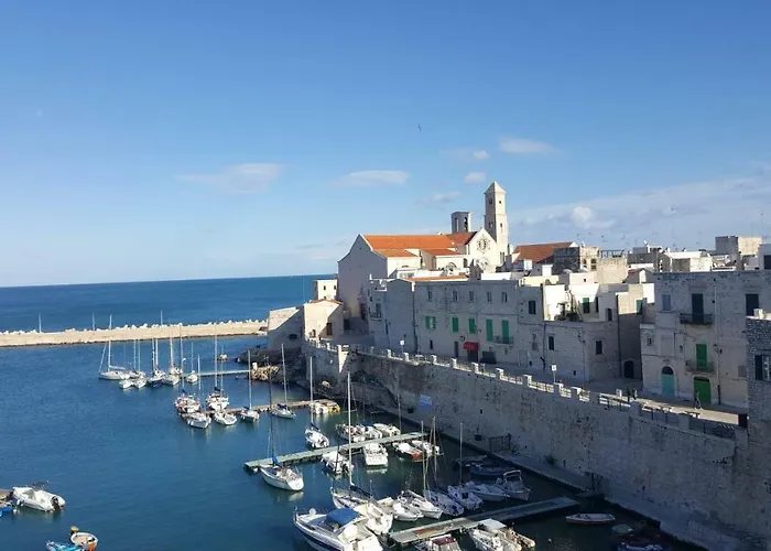 Casa Bianca ג'ובינאצו