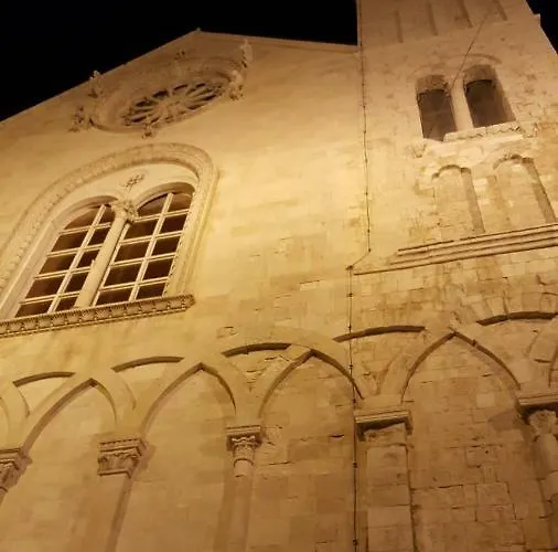 Casa Bianca ג'ובינאצו